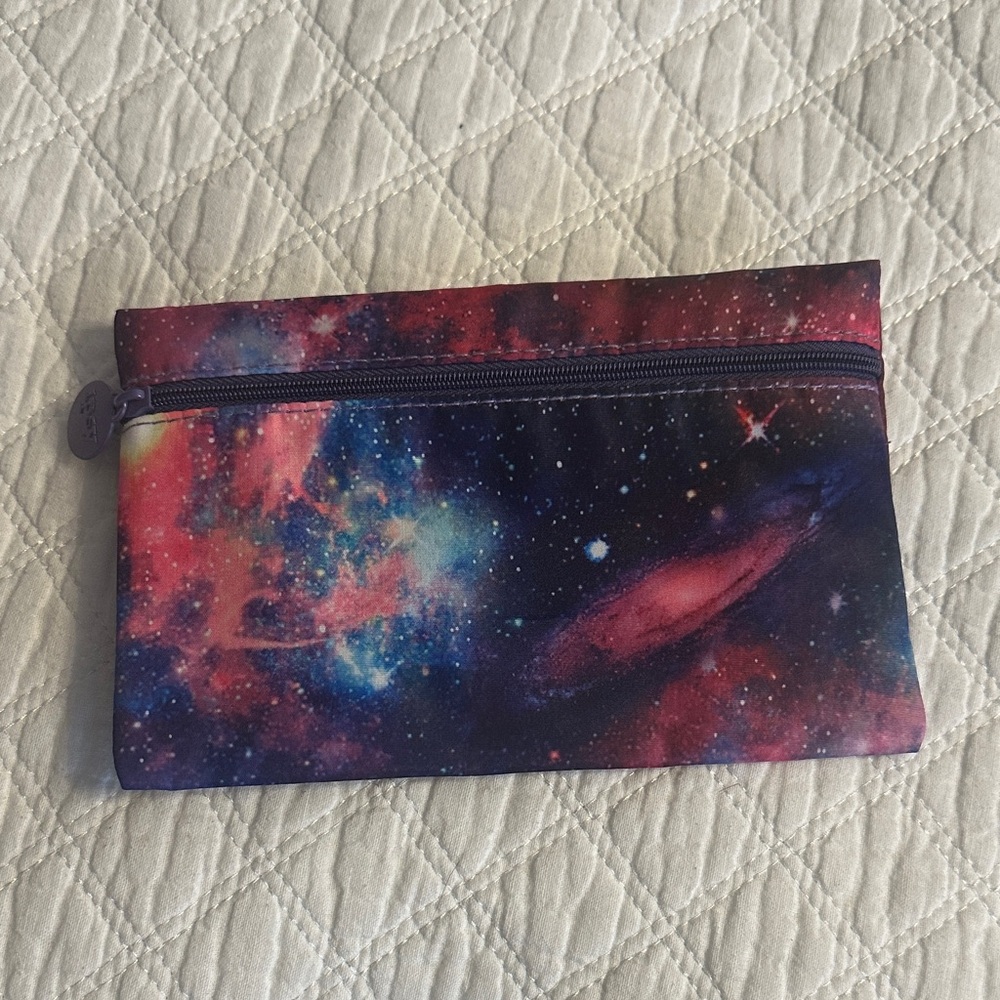 💕free bundle add on pouch